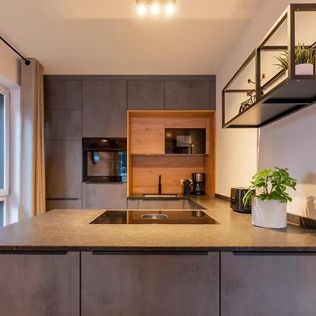 Mountain Aquarius 5b *