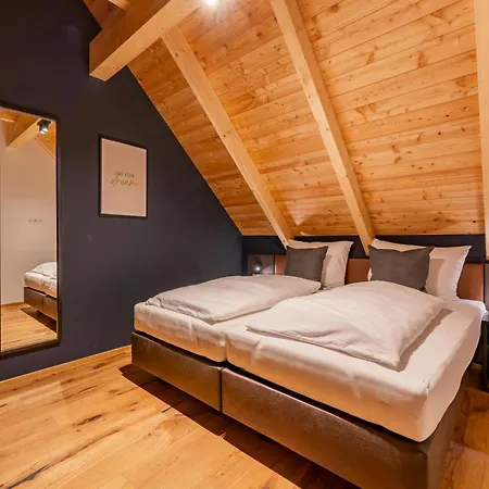 Mountain Aquarius 5b